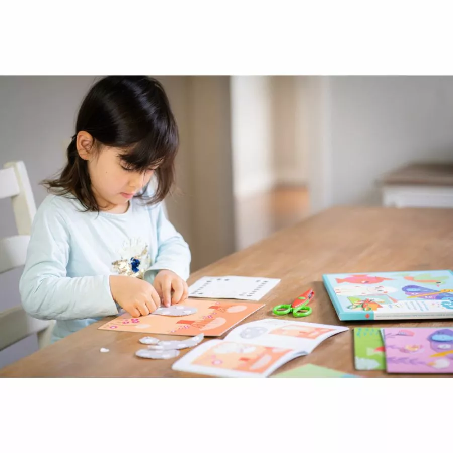 Djeco - Crinkle Cutting Collage Set 8 Djeco - Crinkle Cutting Collage Set - Image 6