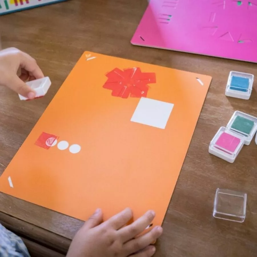 Djeco - Dib Dab Stencil Painting 10 Djeco - Dib Dab Stencil Painting - Image 8