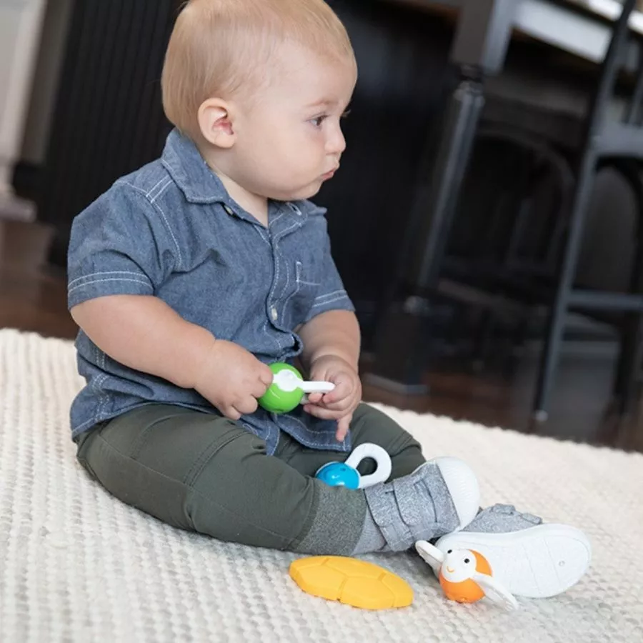 Fat Brain Toy Co - Dizzy Bees Magnetic Stacking Toy 5 Fat Brain Toy Co - Dizzy Bees Magnetic Stacking Toy - Image 3