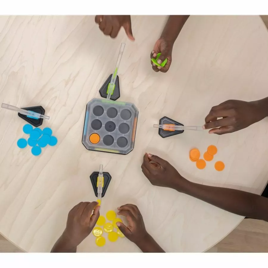 Fat Brain Toy Co - Flyfecta Strategy Game 7 Fat Brain Toy Co - Flyfecta Strategy Game - Image 5