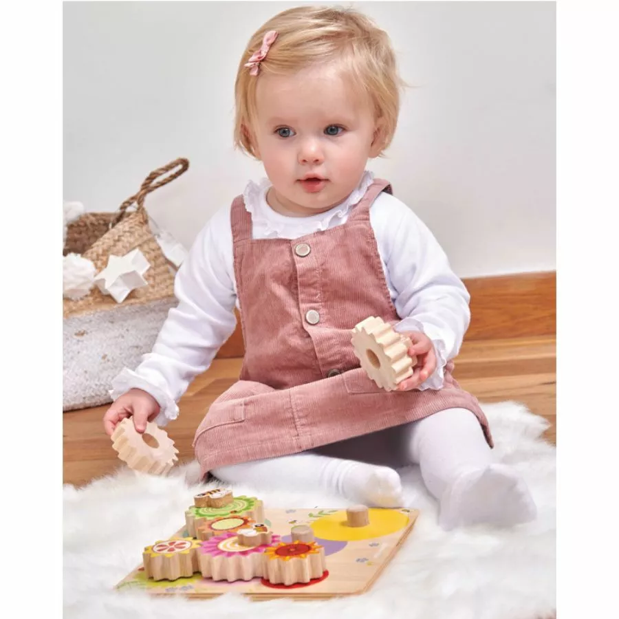 Le Toy Van - Petilou Gears & Cogs Busy Bee Learning Puzzle 9 Le Toy Van - Petilou Gears & Cogs Busy Bee Learning Puzzle - Image 7