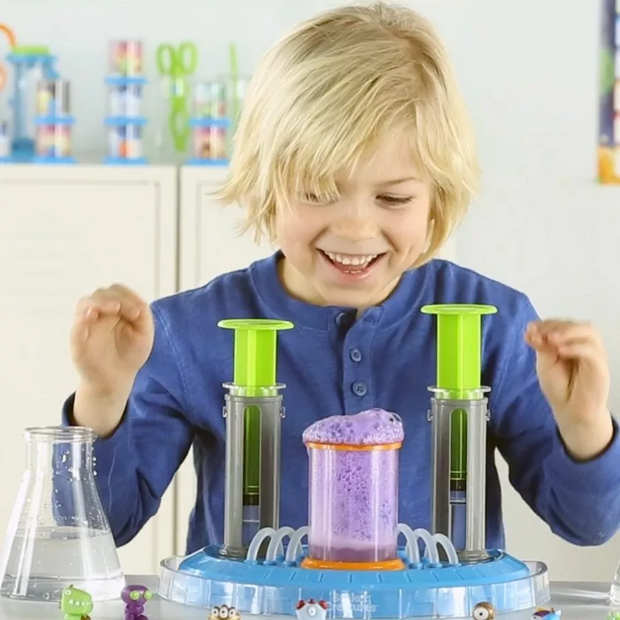 Learning Resources - Beaker Creatures Liquid Reactor Super Lab Science Kit 5 Learning Resources - Beaker Creatures Liquid Reactor Super Lab Science Kit - Image 3