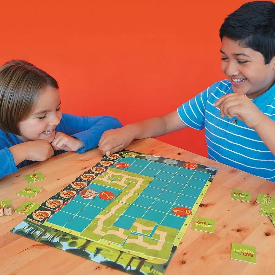 Peaceable Kingdom - Race To The Treasure Board Game 7 Peaceable Kingdom - Race To The Treasure Board Game - Image 5